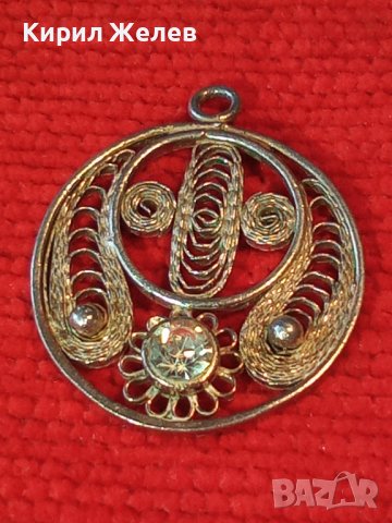 СРЕБЪРЕН ФИЛИГРАНЕН СТАРИНЕН МЕДАЛЬОН с ФАСЕТИРАН КРИСТАЛ РЪЧНА ИЗРАБОТКА 19532