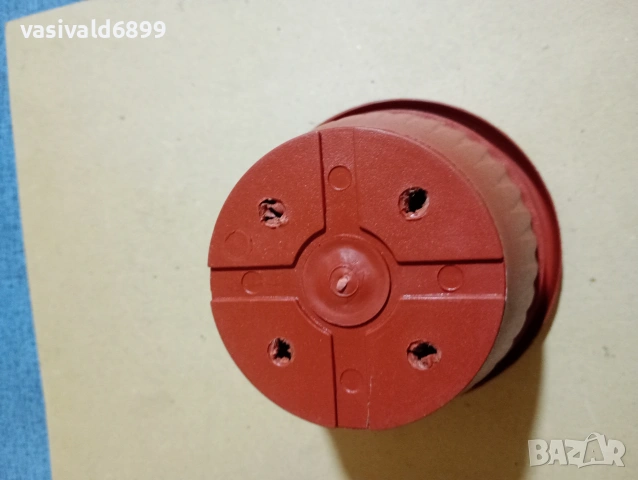 Пластмасова саксия , снимка 3 - Саксии и кашпи - 53450995