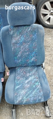 Салон седалки Daihatsu Terios - 180лв, снимка 4 - Части - 41224943