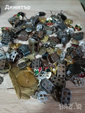 Колекция от военни значки – СССР и България, снимка 2 - Антикварни и старинни предмети - 52219095