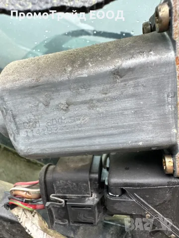 Преден ляв стъклоповдигач механизъм стъкло Ауди А4 Б5 Audi A4 B5 8D0837753C, снимка 3 - Части - 49324296