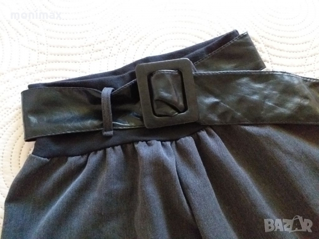 Панталон пола Италия XS / S, снимка 2 - Къси панталони и бермуди - 36074094