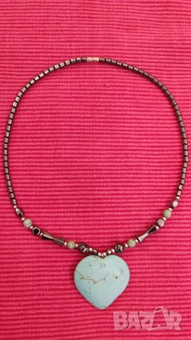 Колие, огърлица, гердан, от магнитен хематит със сърце от тюркуаз. , снимка 3 - Колиета, медальони, синджири - 40804407