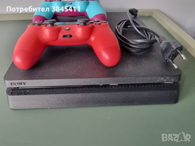PS4 slim + два джойстика, снимка 2 - PlayStation конзоли - 44162784