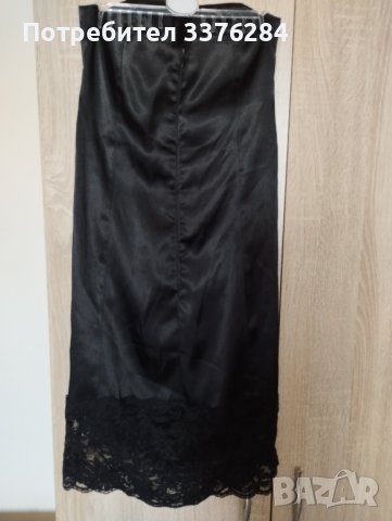 Дамска сатенена рокля в черно и бяло , снимка 2 - Рокли - 41497437