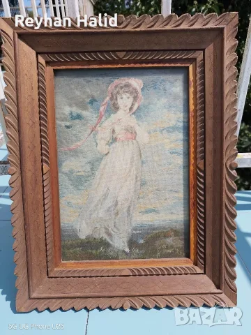 Гоблен с гравирана дървена рамка