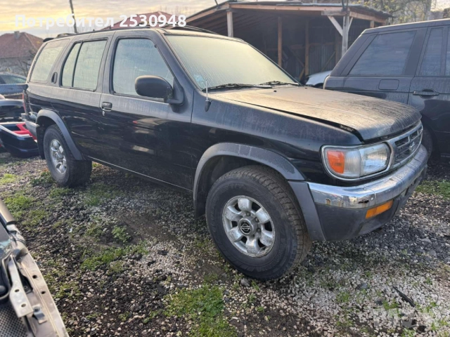 Nissan Pathfinder 3.3i на части, снимка 2 - Автомобили и джипове - 52621139