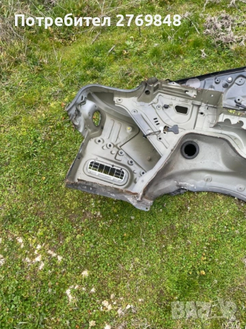 Заден ляв калник Тойота Авенсис Т27 седан Toyota Avensis T27, снимка 11 - Части - 53870799