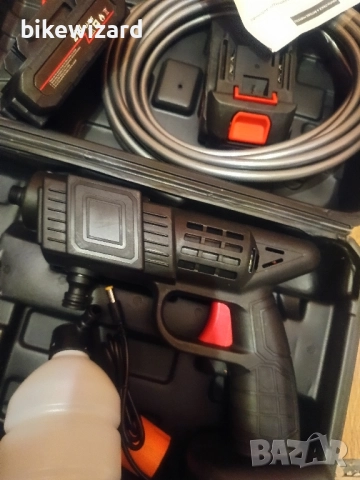 Акумулаторна водоструйка с две батерии 21v li-ion НОВА С ЛИПСА, снимка 3 - Други инструменти - 52870432