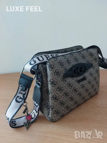 Guess ✨Дамски Чанти , снимка 4 - Чанти - 56239853