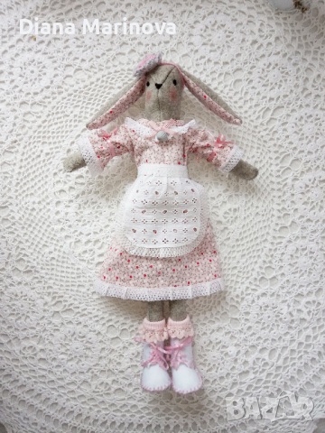 Зайче ръчна изработка с рокля и обувки, подарък за момиче, подарък за дете, снимка 2 - Други - 44603723