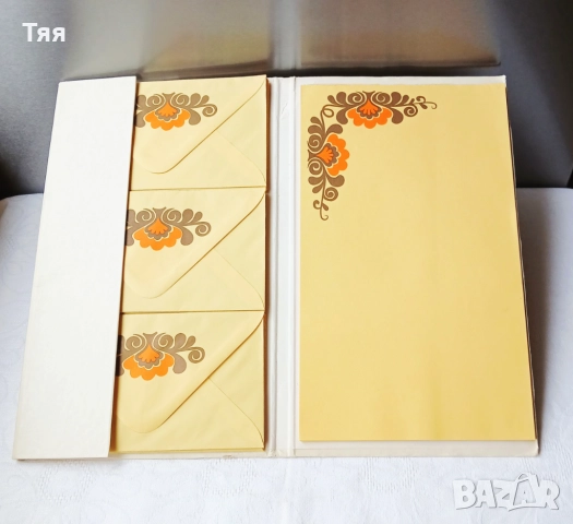 Комплект пликове и листи за писма от едно време , снимка 2 - Други ценни предмети - 52913646