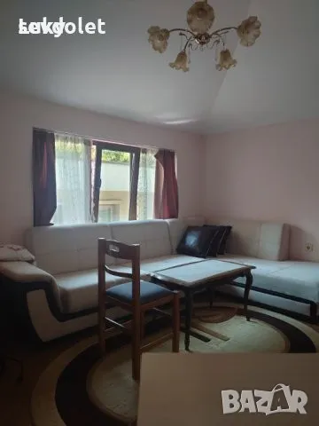 Къща на два етажа.Първият е търговска площ(магазин)-Функциониращ., снимка 17 - Магазини - 49187377