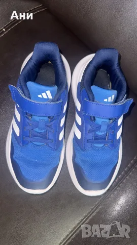 маратонки Adidas 35 номер, снимка 2 - Детски маратонки - 56266716