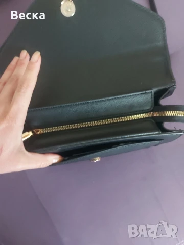 Дамска чанта, снимка 4 - Чанти - 50654071