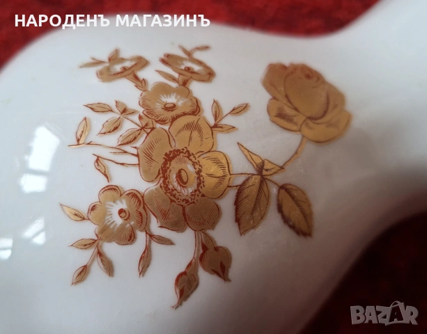 1948 г. JLMENAU - Старинен немски порцелан ваза порцеланова цветя злато, снимка 11 - Други ценни предмети - 53608976