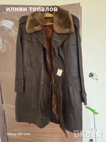 Офицерска тъмно кафява кожена шуба от телешка кожа с подплата от естествена агнешка кожа , снимка 6 - Палта - 36479473