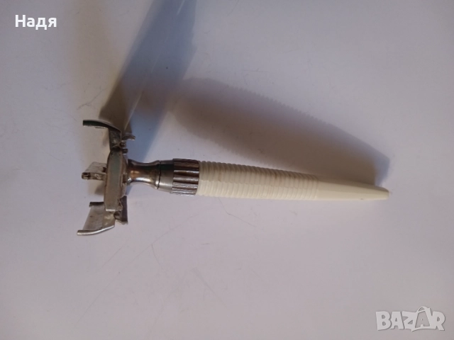 Стара бръсначка Gillette, снимка 9 - Антикварни и старинни предмети - 52235251