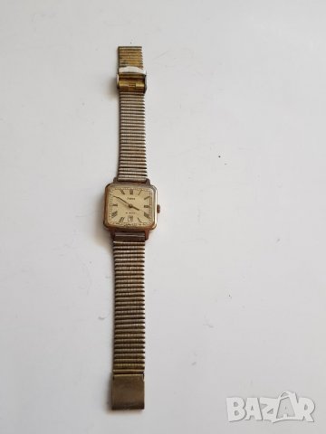 Механичен ръчен часовник Заря с позлата, снимка 1 - Антикварни и старинни предмети - 33890125