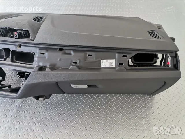 Ново Табло BMW 5 G30 G31 G38 Lci без HUD Черно гума, снимка 7 - Части - 50307535