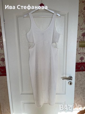 Елегантна нова  ежедневна удобна бяла рокля рипс еластична рязана в талията , снимка 8 - Рокли - 41828660