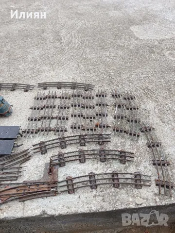 Локомотив вагони и релси , снимка 8 - Антикварни и старинни предмети - 49544026