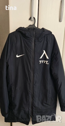 Яке Nike M, снимка 3 - Якета - 53662518