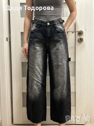 Дънки Bershka с широка кройка и изтрит ефект (Размер XS / EUR 34)