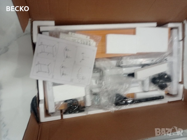 Бюро на колелца с накланящ се плот, снимка 6 - Бюра - 53391140