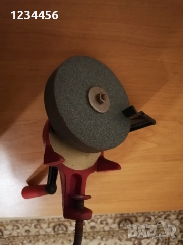 Шмиргел / шлайфмашина с диск, със здрав метален корпус, нов, немски, снимка 3 - Шлайфмашини - 53773430