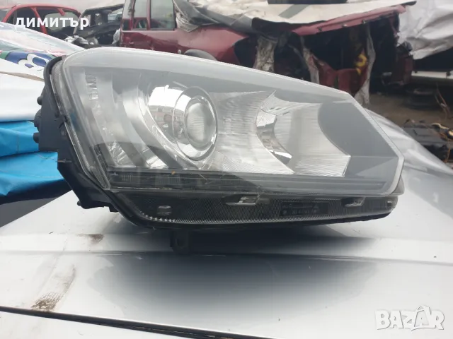 Десен фар Skoda Yeti xenon  5L1941016C