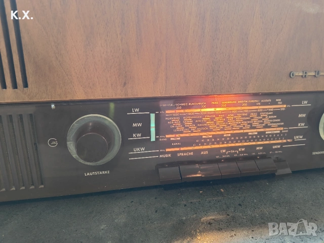 Лампово радио Grundig 2147, снимка 7 - Радиокасетофони, транзистори - 53109922