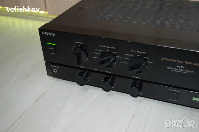 Усилвател Sony F210, снимка 2 - Ресийвъри, усилватели, смесителни пултове - 48409233