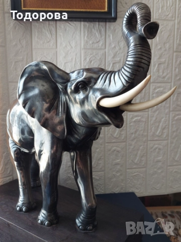 Огромна сребърна фигура на слон.Сребро 800, снимка 6 - Антикварни и старинни предмети - 52181423