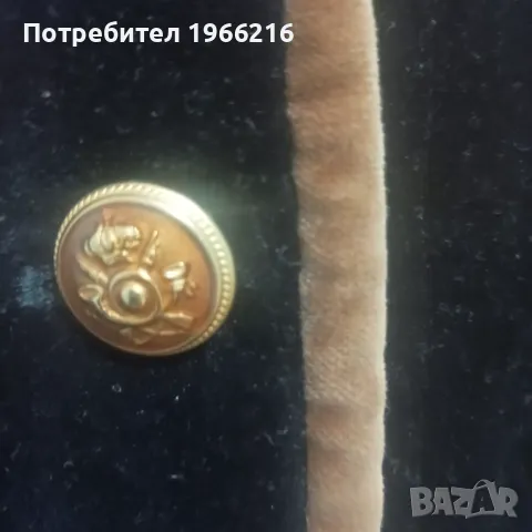 Хубаво топло и леко палтенце, снимка 5 - Палта, манта - 48475593