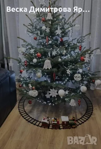 Светещо и музикално коледно влакче с релси, снимка 5 - Коледни подаръци - 47558507