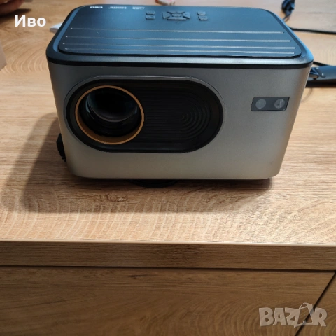 Проектор, снимка 2 - Плейъри, домашно кино, прожектори - 53469240