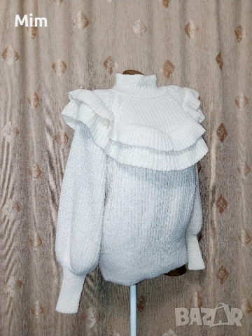 L Бяла плетена блуза с богати къдри, снимка 2 - Блузи с дълъг ръкав и пуловери - 52033056