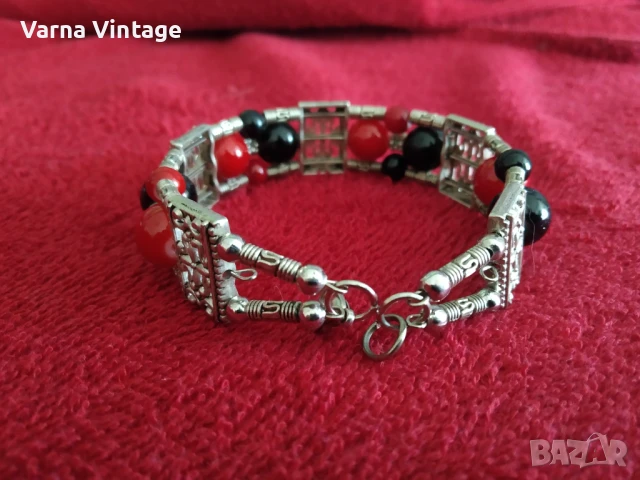 Красива дамска гривна с орнамент., снимка 3 - Гривни - 51200048