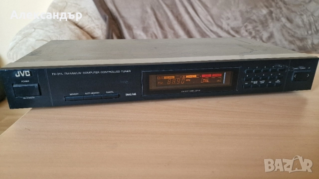 Радио тунер JVC