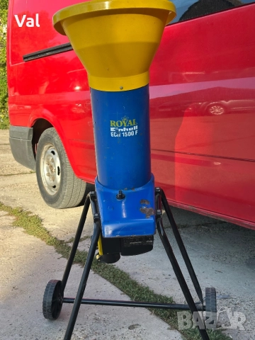 Дробилка за клони Royal Einhell за ремонт или части, снимка 2 - Градинска техника - 51747853