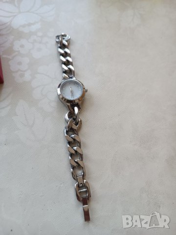 Дамски кварцов часовник, снимка 6 - Дамски - 40687231