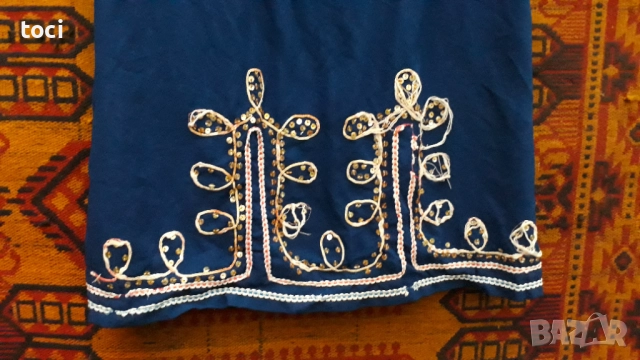 Автентичен дамски сукман с пищна украса, снимка 4 - Други ценни предмети - 52409785