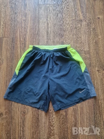 Страхотен мъжки къси шорти с клин NIKE размер  M, снимка 1