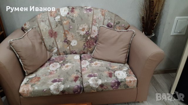 Холови дивани , снимка 3 - Дивани и мека мебел - 41644705