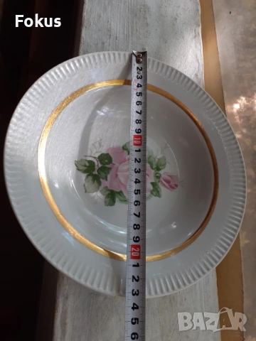 Порцеланова чиния с роза и златен кант маркировка порцелан, снимка 6 - Антикварни и старинни предмети - 53452792