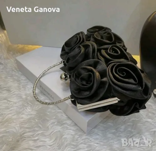 Сатенена нечерна чантичка, снимка 6 - Чанти - 49978443