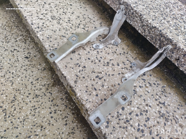 Панти за преден капак Пежо 308, снимка 3 - Части - 53720257