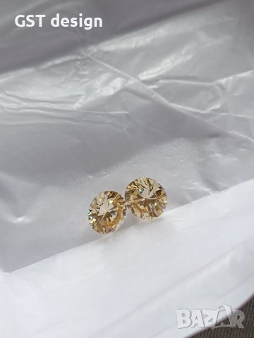 Спешно Топ Фенси Злато 3,4к. Мойсанит Диамант Двойка 7,6 мм., снимка 7 - Други - 40381219