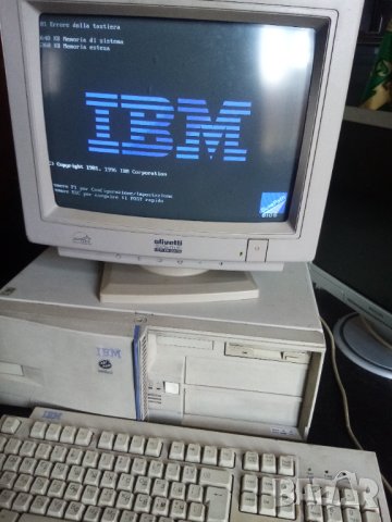  IBM Pentium 200MHz с CRT Монитор стар ретро компютър , снимка 1 - Работни компютри - 41562069